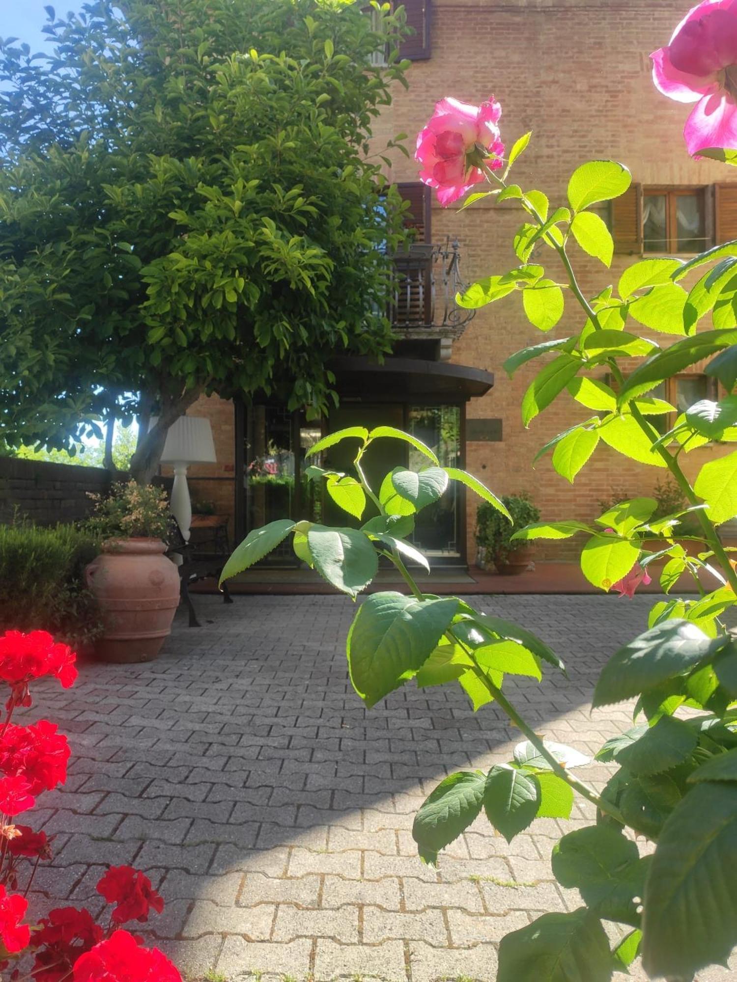 Hotel Arcobaleno Siena Eksteriør bilde