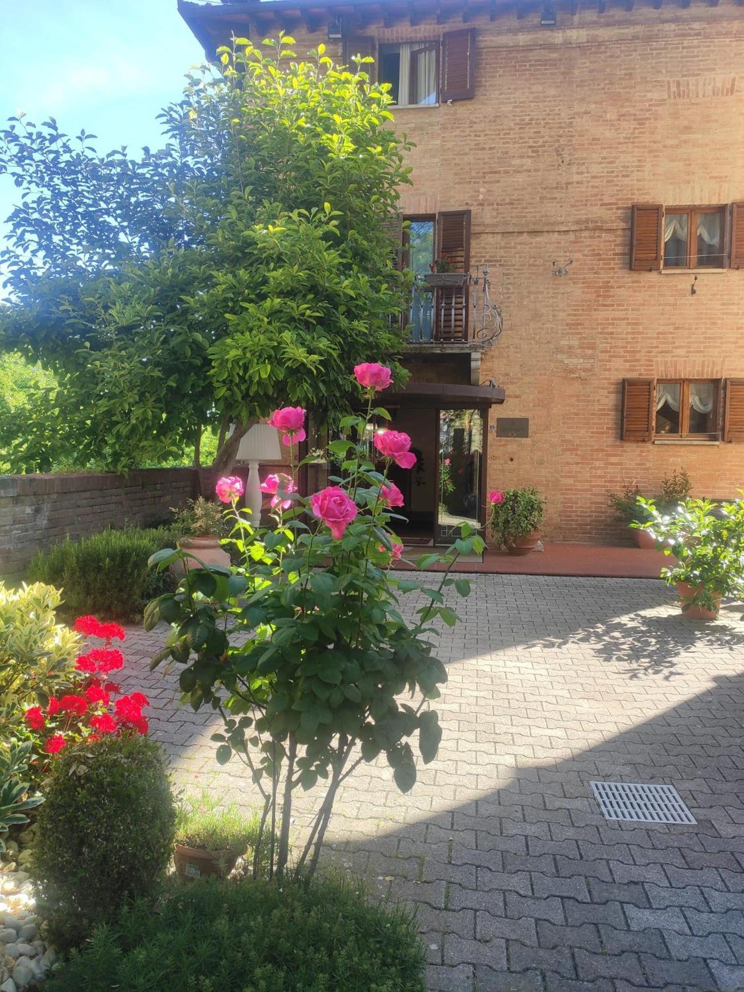 Hotel Arcobaleno Siena Eksteriør bilde